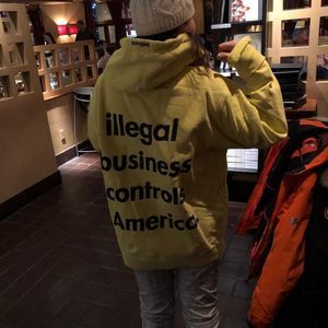 Meet your Posher, Mia